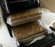 prf-apreende-tabletes-de-maconha-dentro-de-air-fryer-e-garrafa-de-agua,-em-altamira