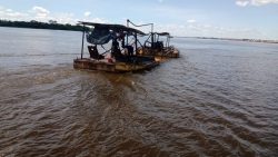 draga-e-apreendida-durante-extracao-ilegal-de-areia-no-rio-tocantins,-no-para;-danos-ambientais-sao-avaliados