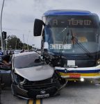 colisao-entre-onibus-e-carro-na-pista-do-brt-deixa-motorista-ferido-em-belem