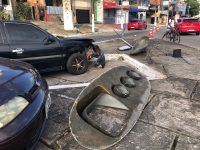 acidente-na-av.-duque-de-caxias-derruba-semaforo-e-deixa-transito-lento,-em-belem