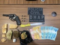 trio-e-preso-por-trafico-de-drogas-e-porte-ilegal-de-arma-de-fogo,-em-belem