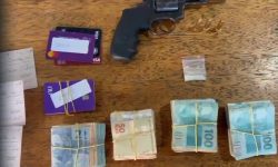 pf-apreende-r$-26-mil-em-‘dinheiro-vivo’,-arma-e-cheques-no-para-em-investigacao-de-servidores-da-caixa