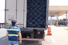 mais-de-600-pneus-sem-nota-fiscal-sao-apreendidos-em-dom-eliseu,-no-para