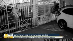 cameras-flagram-bandido-arrombando-portao-e-furtando-motocicleta-em-belem