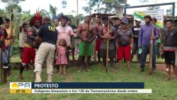 protesto-de-indigenas-de-duas-etnias-bloqueia-a-rod.-transamazonica-pelo-4o-dia-no-para