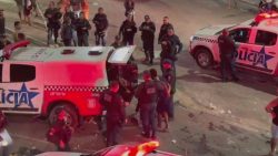 dupla-e-presa-em-carro-de-motorista-de-aplicativo-apos-assalto,-em-belem;-video