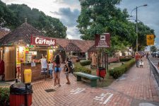 programa-oferta-cursos-gratuitos-de-lingua-estrangeira-e-marketing-em-icoaraci