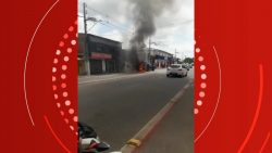 policia-investiga-incendio-de-caminhao-de-loja-de-materiais-de-construcao,-em-belem