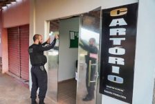 policia-prende-dono-de-cartorio,-substituto-e-escreventes-por-suspeitas-de-fraudes-em-igarape-acu,-no-para