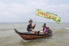 ferrograo:-indigenas-fazem-protesto-contra-construcao-da-ferrovia,-no-para